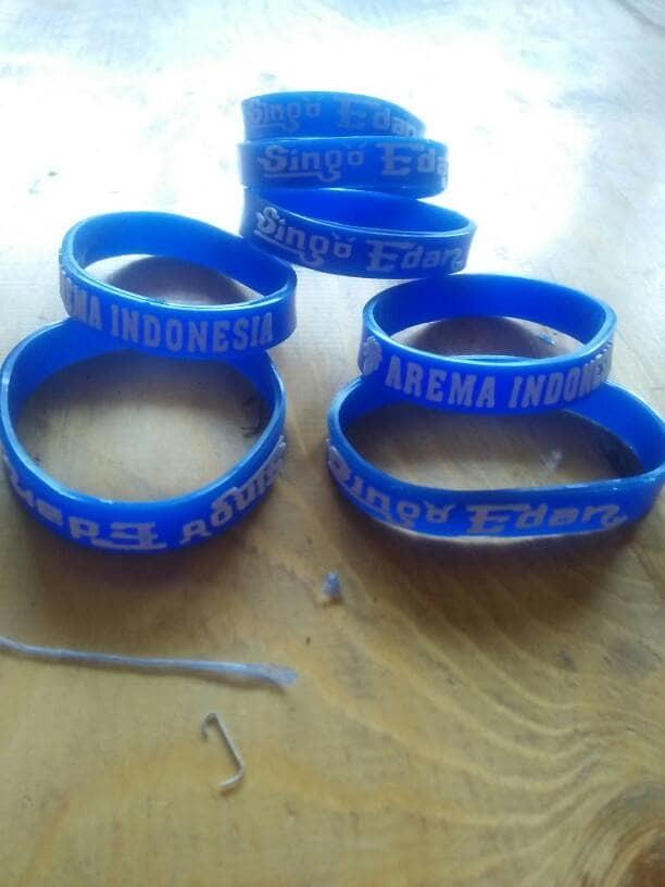 HARGA PROMO!!! gelang kaos bola arema indonesia - yWOsSk