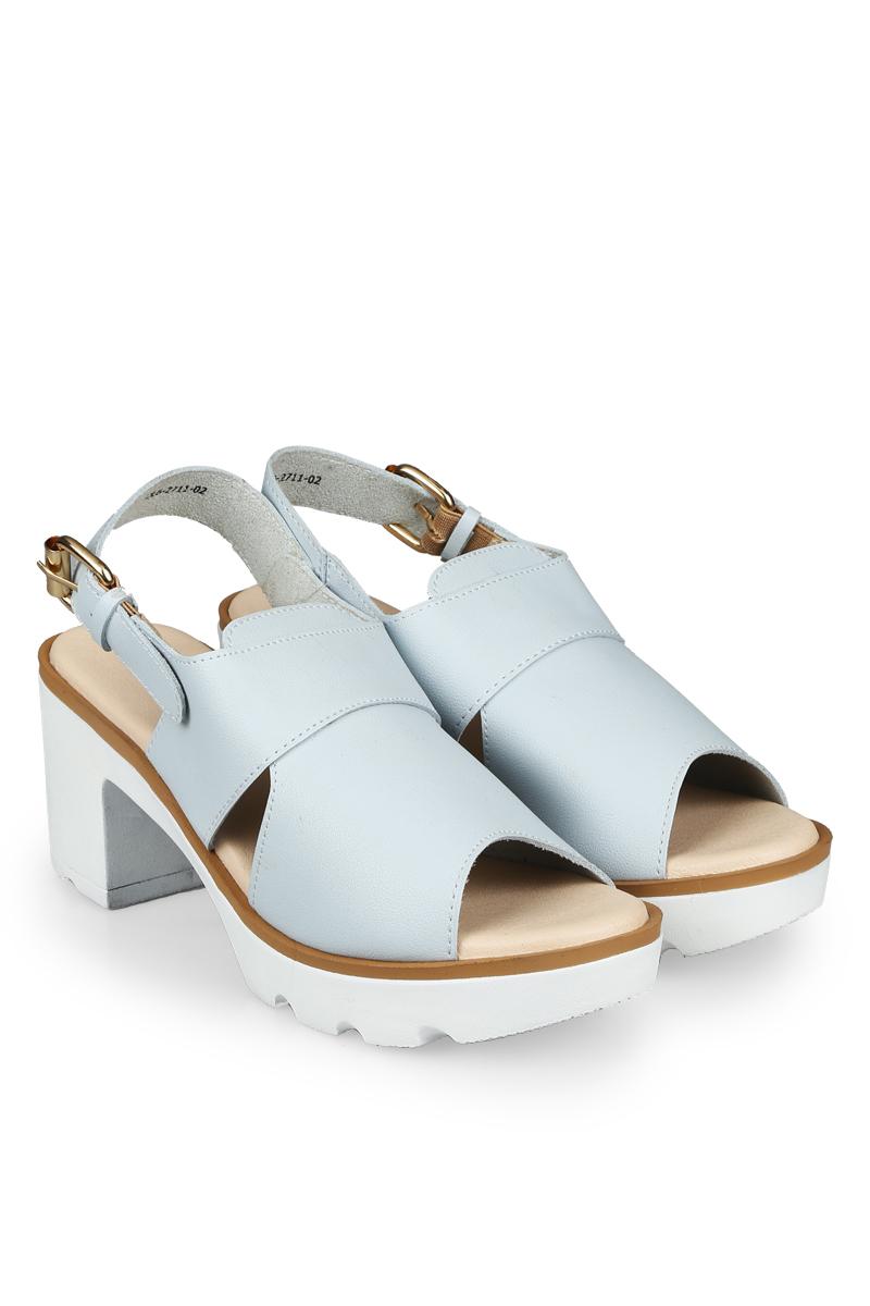 Yongki Komaladi Sepatu Fashion Sandal Heel Wanita Arundaya Light Blue (36)