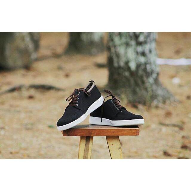 Promo Sepatu Handmade Indonesian Pride Prodigo Kutai Hitam Gratis Ongkir