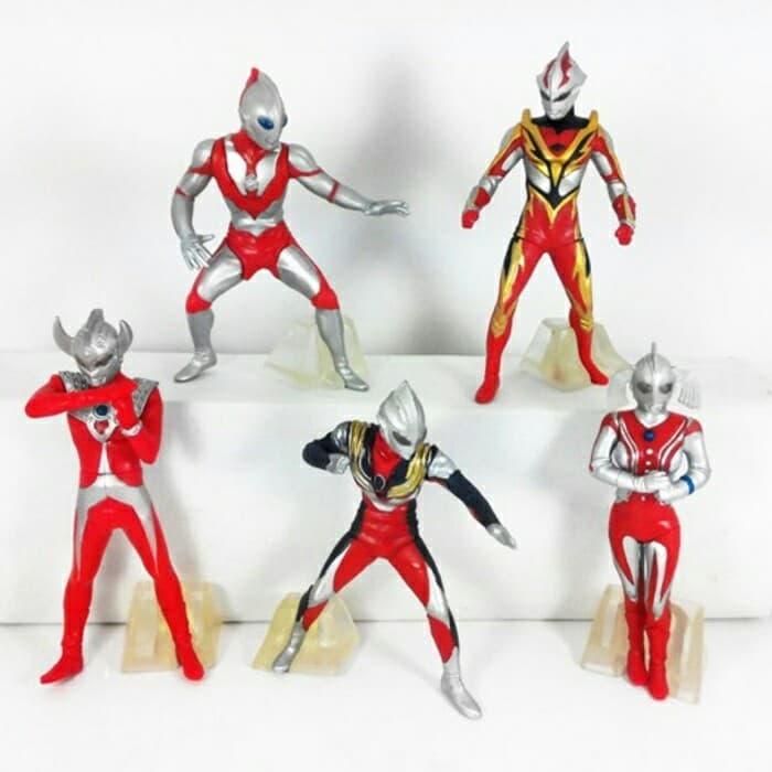 MAINAN ULTRAMAN SET 5