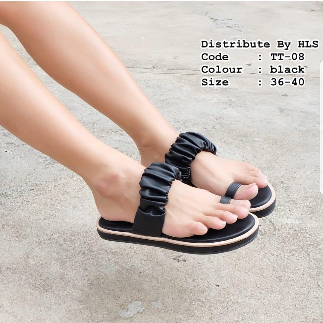 R2 Paris Wedges Sandal Valeria - Hitam. Source · Sandal Flat Wanita Lucu Hitam,