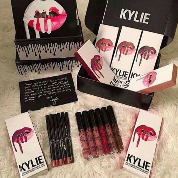 LIPSTIC DAN LIP LINER KYLIE TAHAN LAMA BUAT BIBIR MU SEXY ORI 100% -
