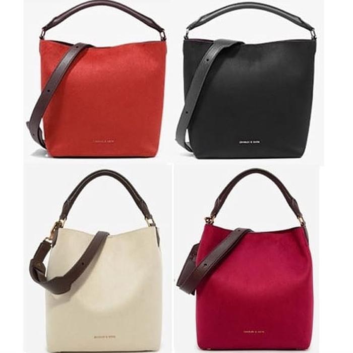 BEST SELLER!!! Charles and Keith Hobo Textured (Tas Charles and Keith Original) - Hitam - Y6z0NA