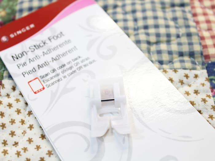 AKSESORIS JAHIT Sepatu Teflon/Non Stick Foot/Ultra Glide SINGER (Mesin Jahit Portable) OBRAL PROMO