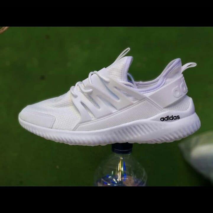 Sepatu Sneakers Pria Casual Santai Jogging Running Olahraga Futsal Kets Slip On the best quality Kuliah Kerja Hangout Import - Bayar Di Tempat ( COD )
