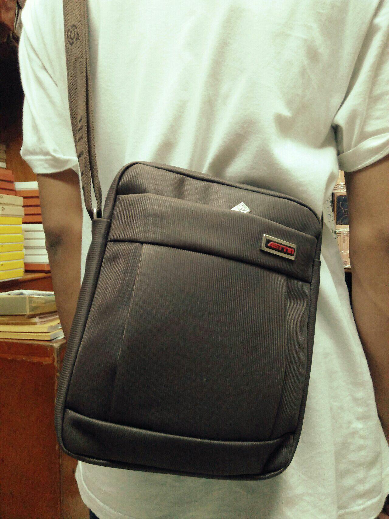 Aminosc Clothing Tas Selempang Kanvas