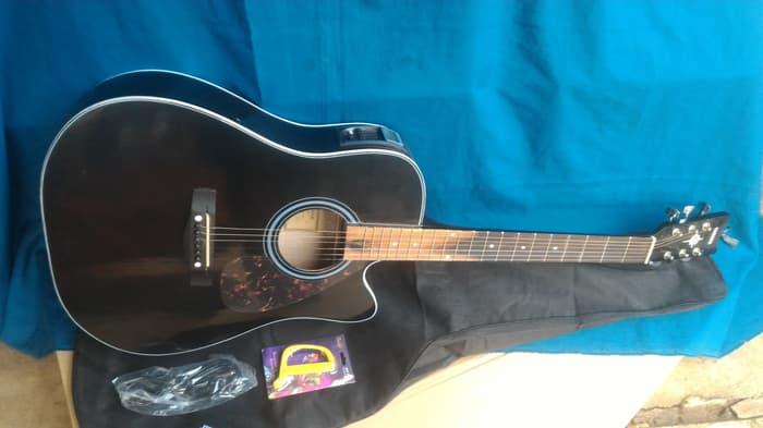 Gitar elektrik tuner akustik jumbo yamaha