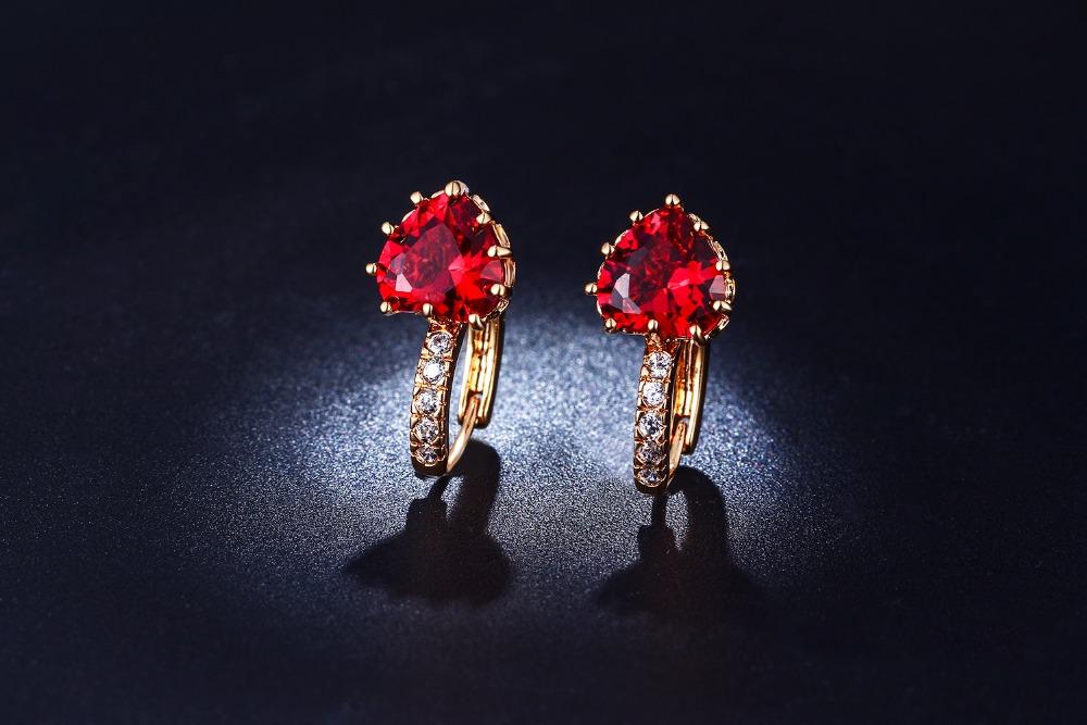 Anting Emas 18k Asli Batu Love Merah Berlian Imitasi Wanita Elegan