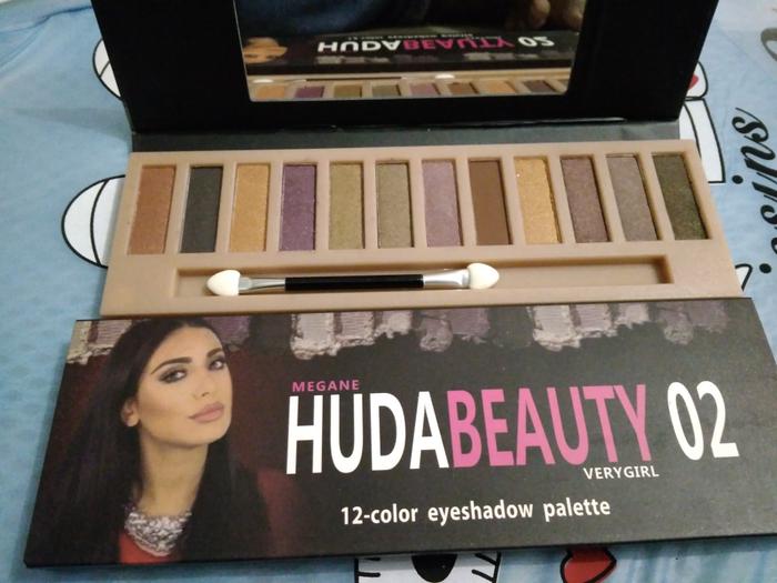 Eyeshadow Huda beauty 12 color / Eyeshadow Original / Eyeshadow Pallete (Matte Color) / Eye Shadow Long Lasting / Eyeshadow Tahan Lama / Eyeshadow Warna Soft