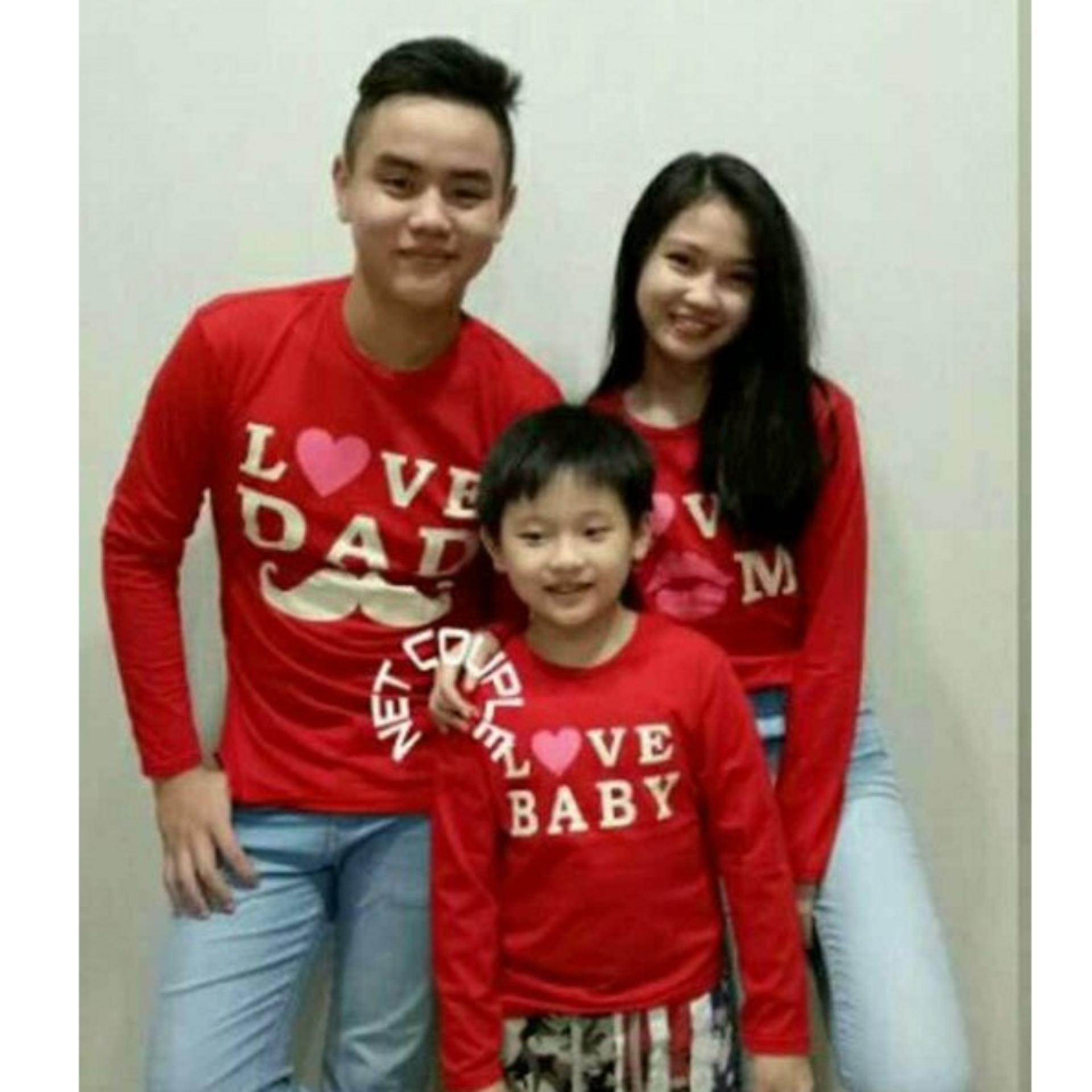 FASHION FLOWER-BAJU KELUARGA | KAOS FAMILY | FAMILY COUPLE | FASHION FAMILY | BAJU KEMBARAN | KAOS FAMILY COUPLE LOVE DAD MOM 1 ANAK LENGAN PANJANG-RED (AYAH.IBU.ANAK)