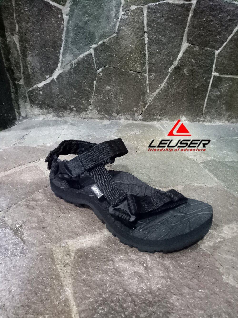 Sandal Gunung Rei Navajo