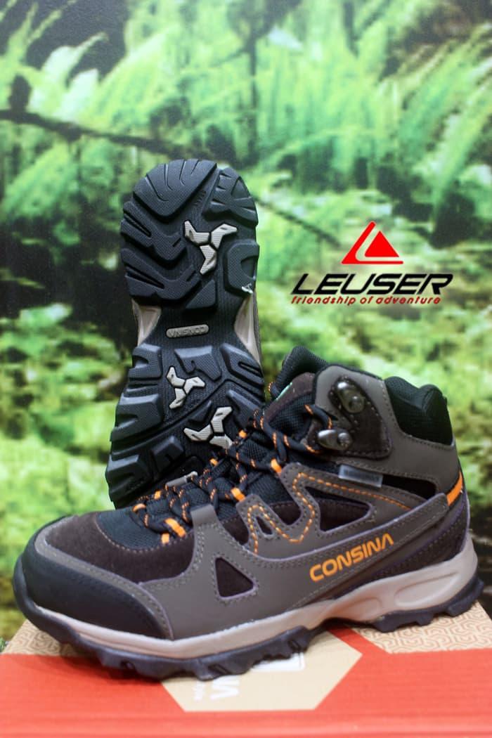 Sepatu Gunung / Sepatu Consina Alpine Men Brown