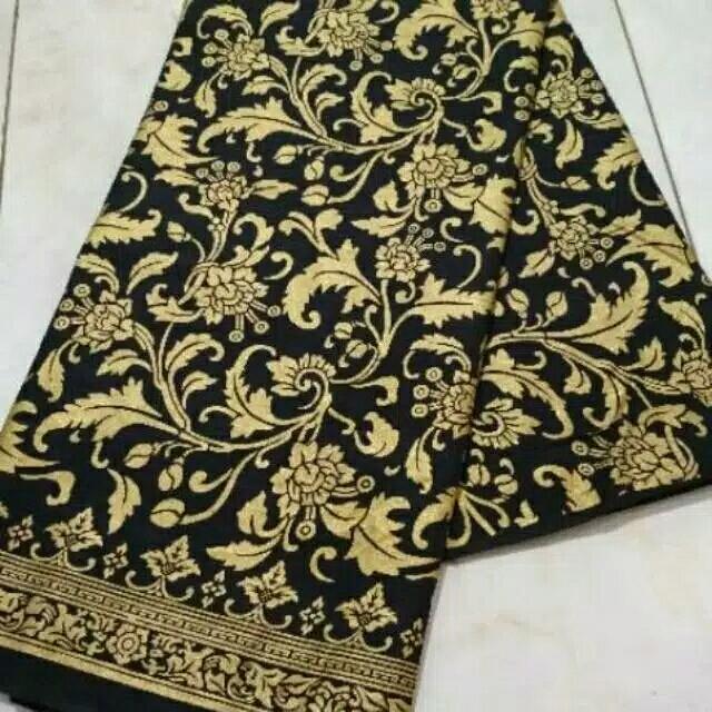 Kain Batik Prada Bakung Hitam Emas Gold Exclusive