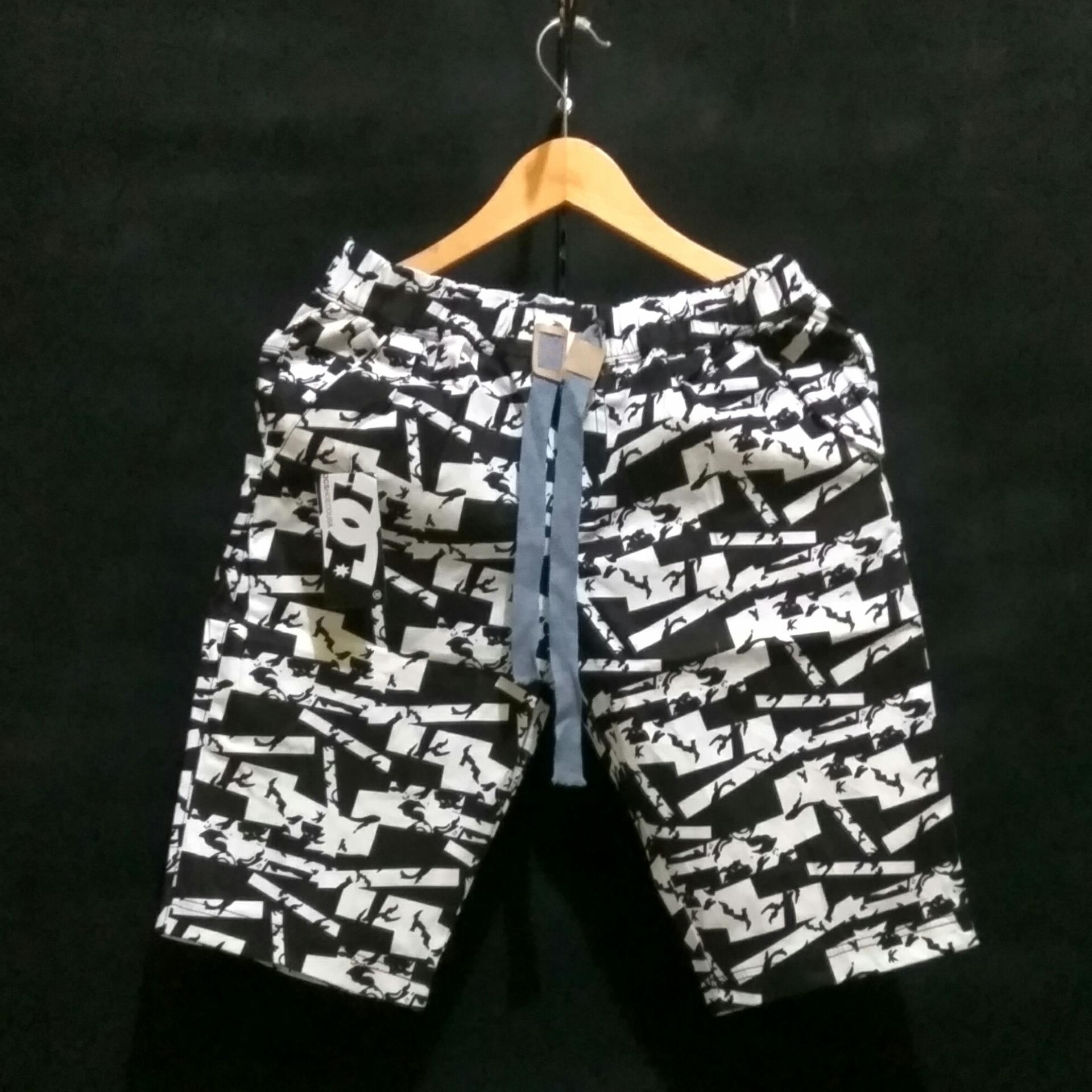 SRS FASHION PRIA~CELANA PENDEK PRIA ~CELANA POLOS~CELANA HAWAI~CELANA CINO~CELANA DISTRO PANTAI~CELANA MOTIF~CELANA SKINNY~CELANA PANTS~CELANA SANTAI~CELANA JEANS~CELANA DENIM~CELANA CASUAL~CELANA JOGER.