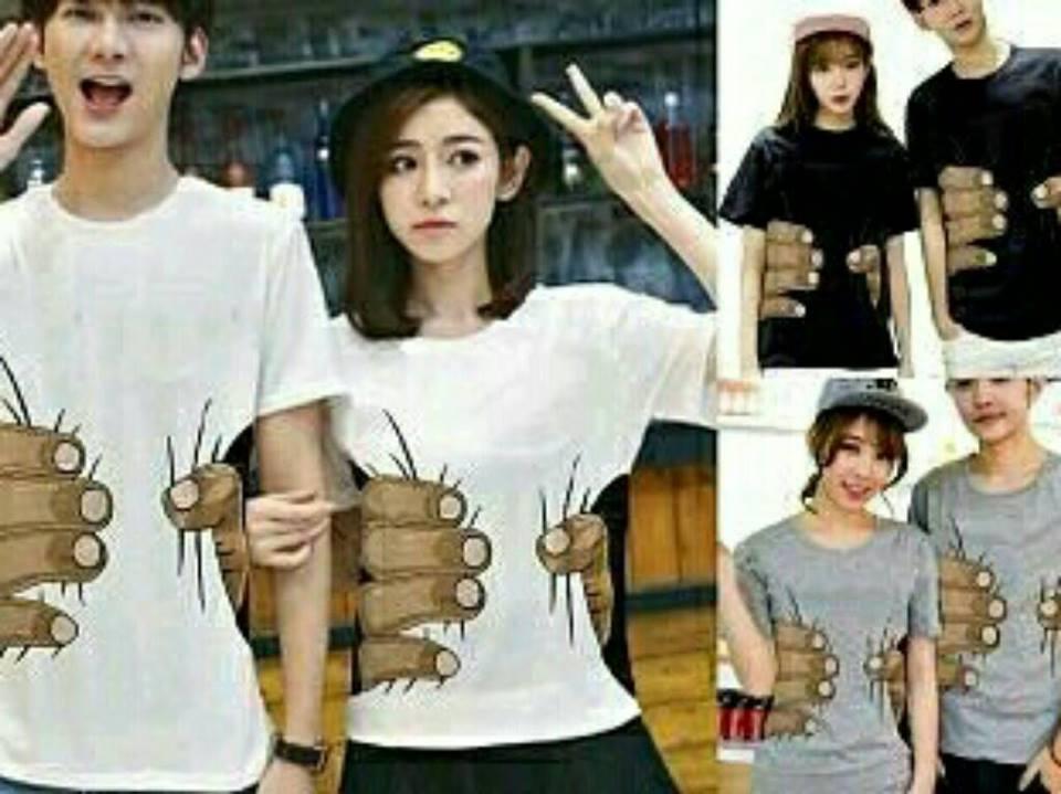FASHIONFLOWER-KAOS COUPLE HAND 3D | BAJU COUPLE | FASHION COUPLE | KAOS COUPLE | BAJU PASANGAN | BAJU KEMBARAN-TERSEDIA 3 WARNA (COWOK DAN CEWEK)