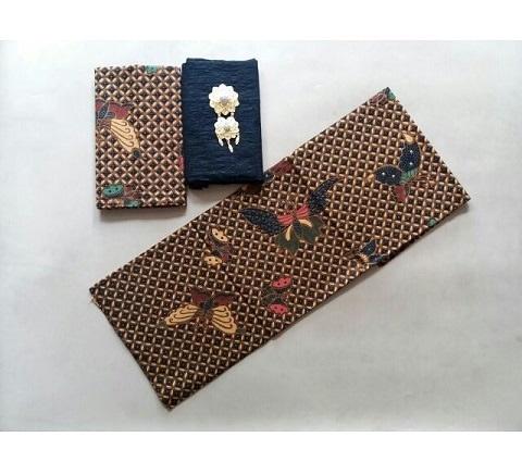 Kain batik solo pisang bali kupu-kupu tanpa embos dan bros