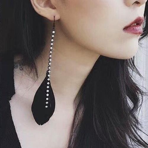 Anting Feather Rhinestone Chain Long Earrings DES824