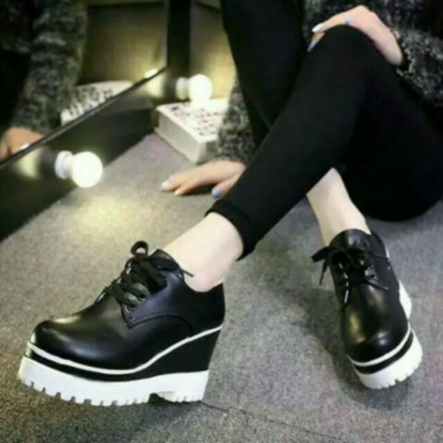 Sepatu Boots Docmart hitam