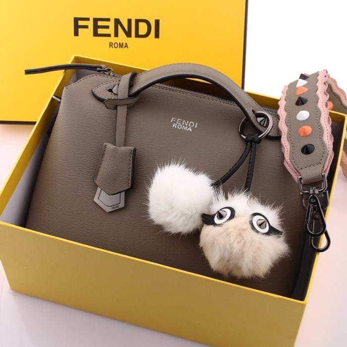 Tas Wanita Fendi Natasha Embos Set Clutch Bag Semi Premium