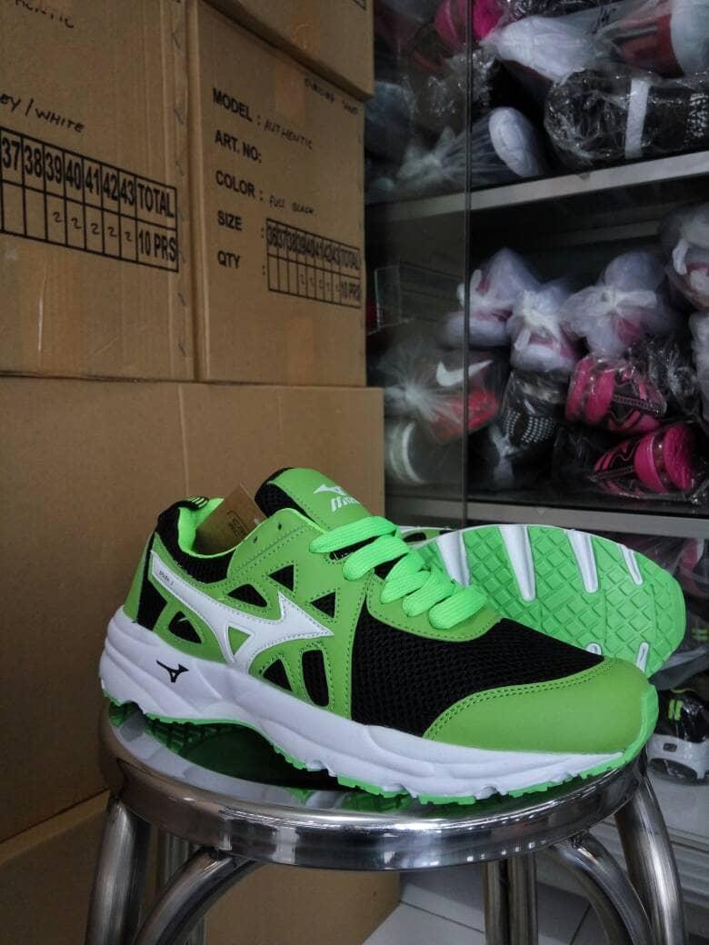 SEPATU MIZUNO SPARK 2 MURAH .SEPATU VOLLY MURAH