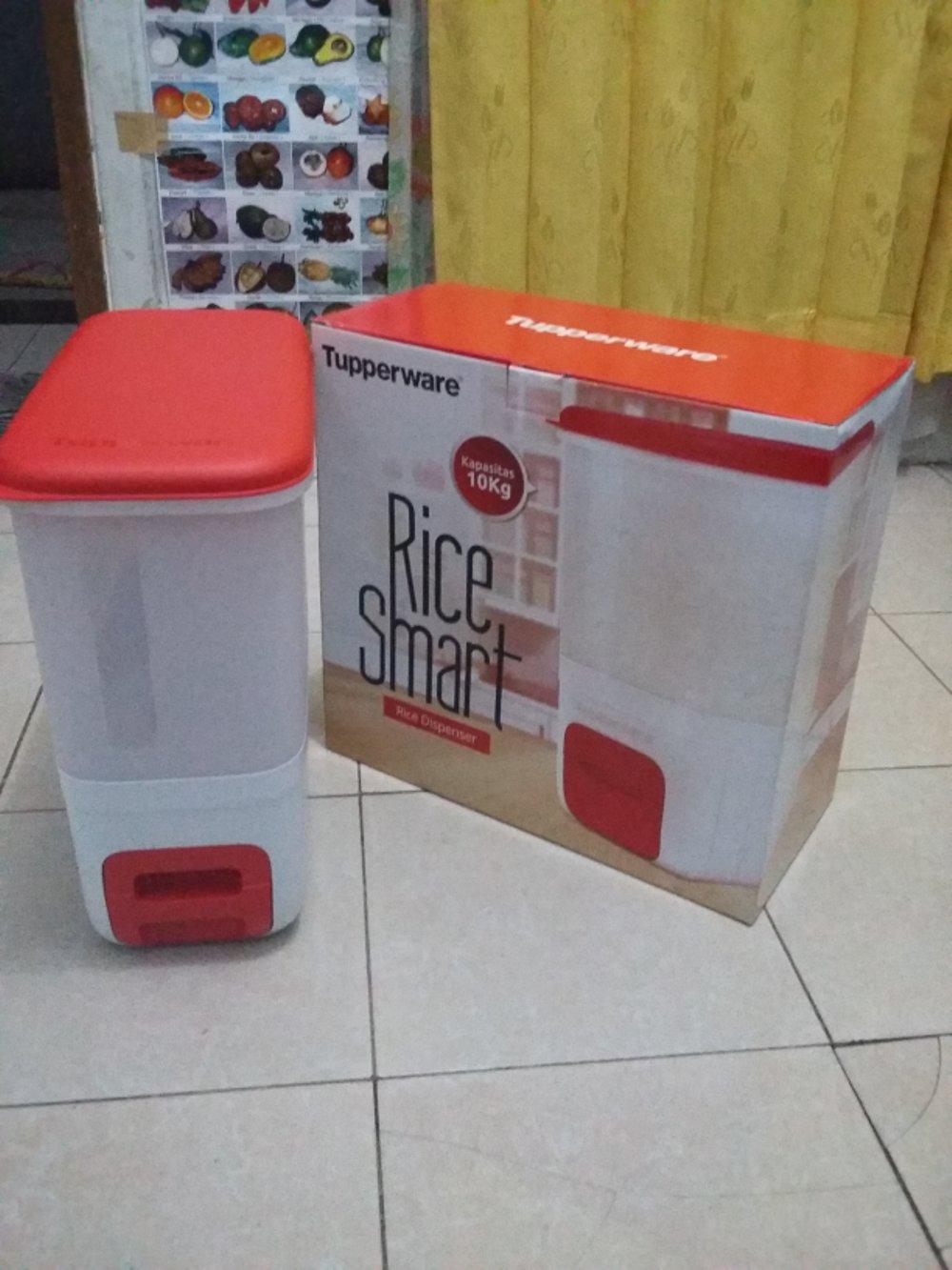 Tempat beras/Rice smart Tupperware di lapak Denis_olshop84 denis_andini