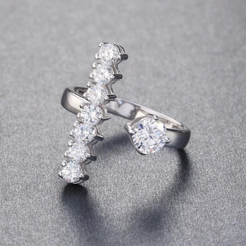 NEW Promo Perhiasan Cincin Silver Lapis Platinum Berlian Imitasi 8 CZ Model Garis BR166 Murah