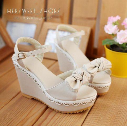 Adibamine-Sandal Wedges Wanita Pita Renda