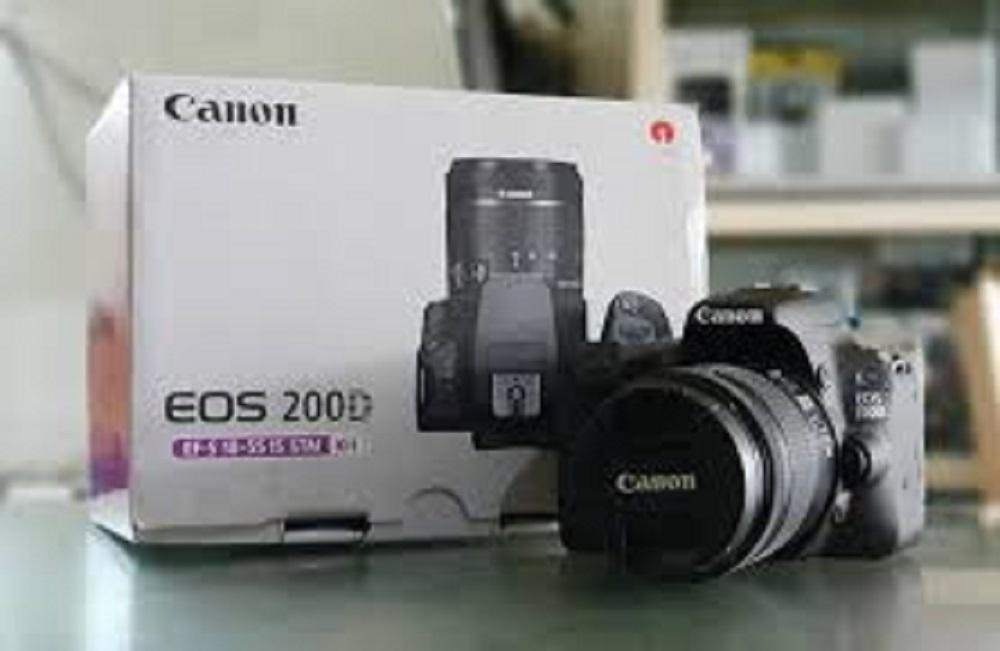 Canon EOS 200D Kit 18-55 STM - Hitam