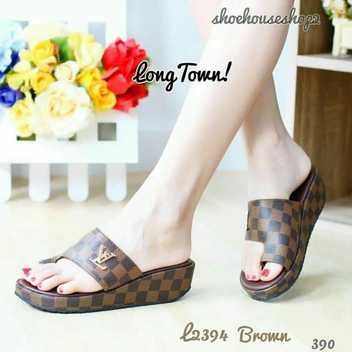 Zeeta Fashion Sandal Wedges wanita LV SS 26 - Cokelat