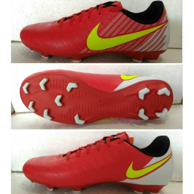 sepatu bola predator keren dan kuat MURAH