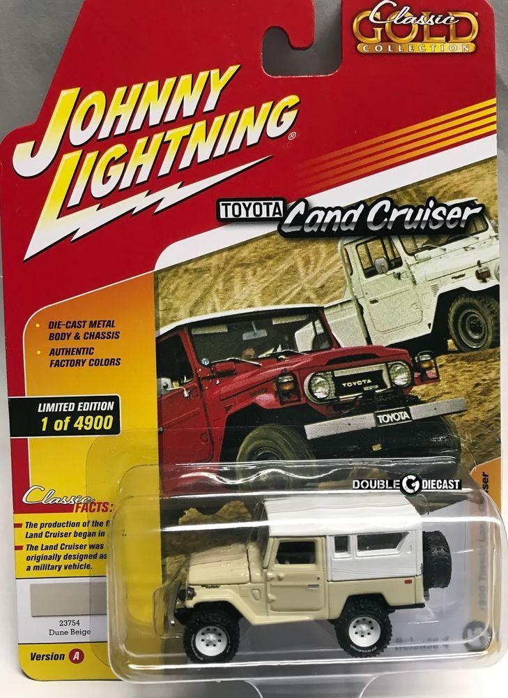Diecast Johnny Lightning Toyota Land Cruiser White