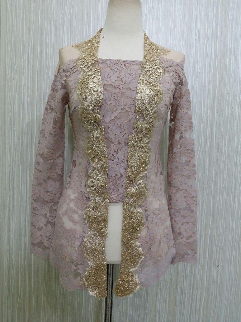Baju Seragam Among Tamu Kebaya Kondangan Wisuda Atasan Kebaya LACE RR1863 NUDE Arcobaleno Pesan Kebaya Seragam,Jual baju model kebaya wisuda modern terbaru, cocok untuk wisuda, pernikahan, kondangan dan acara resmi lainnya dengan harga murah grosir eceran