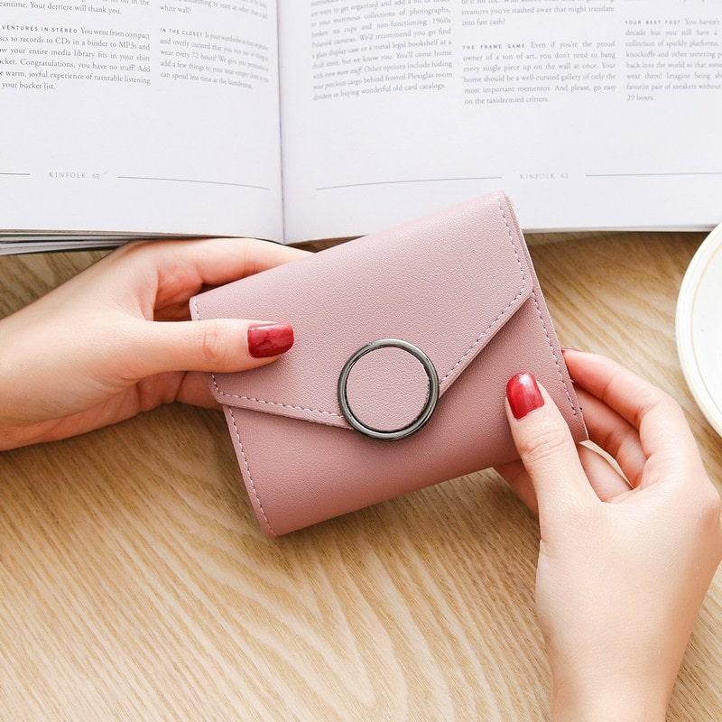 Crescent Exclusive Feminine Minimalist Wallet Crescent Exclusive Feminine Minimalist Wallet