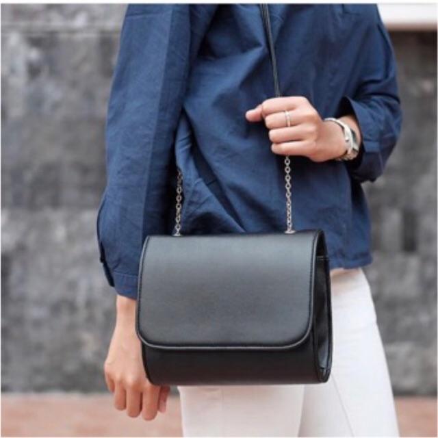 SARIOLSHOP CLUTCH RING MINI TAS HNM