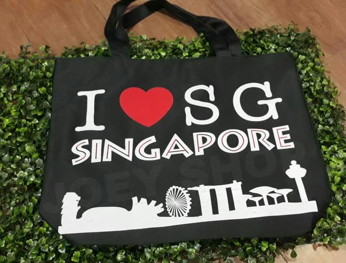 HARGA DISKON!!! Tas Souvenir Oleh oleh Singapore I Love SG warna hitam MBS - VGEGdP