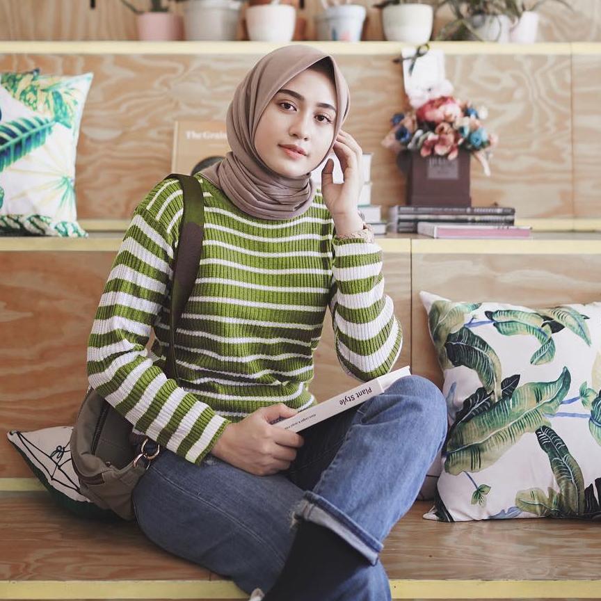 Amira Blaster Sweater / Atasan / Blouse Wanita Rajut