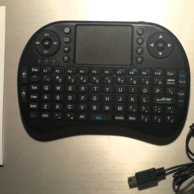 Mini Keyboard & Mouse Wireless- i8, Touchpad, 92 Key, Fly Air Mouse Smart TV Remote ANdroid Windows Dongle