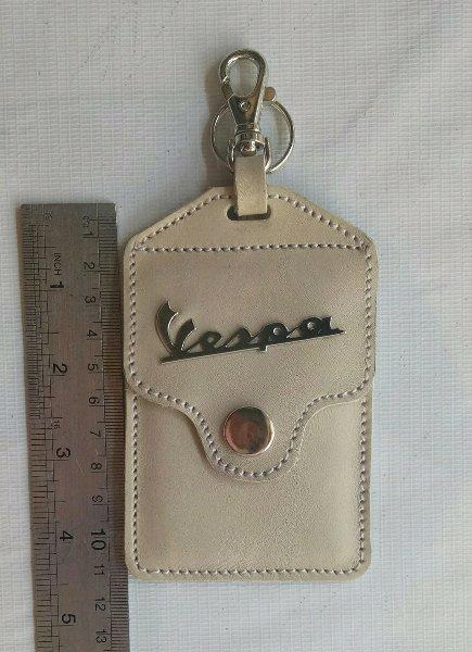 Vintage Dompet STNK Gantungan Kunci Vespa Cream Kulit