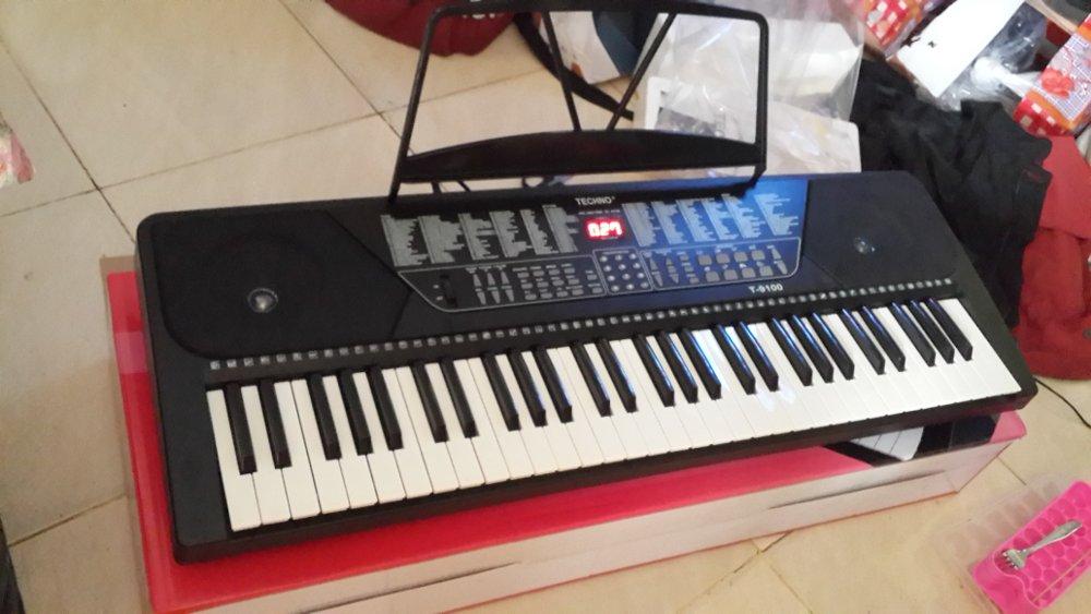 Keyboard techno t9100 LENGKAP