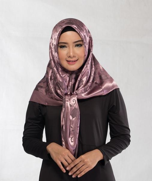 El Zatta Jilbab Segi Empat Kaila Layura Hijab