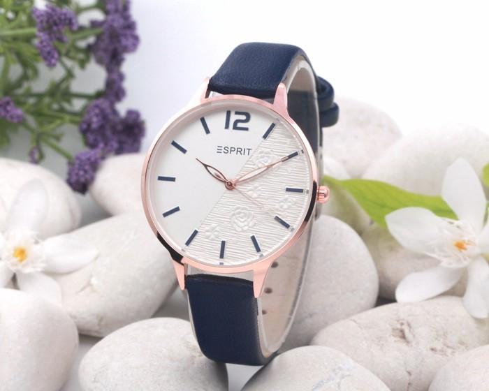 jam tangan wanita / jam tangan wanita terbaru / jam tangan wanita casio / jam tangan wanita fossil / jam tangan wanita guess / jam tangan wanita original / jam tangan wanita alba / Jam Tangan Wanita / Cewek Esprit Half leather Blue DISKON MURAH!!!