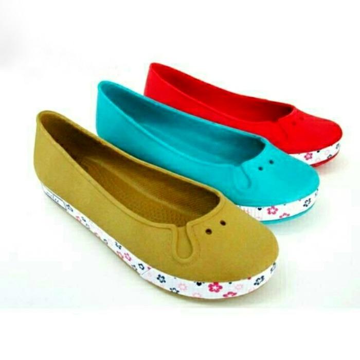 Sepatu Karet Warna Remaja Wanita Flat Shoes SlipOn Murah