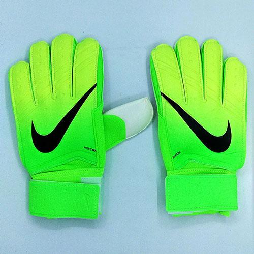 SARUNG TANGAN KIPER BOLA FUTSAL/ BOLA SEPAK/ SARUNG TANGAN KIPER NIKE uk 9-10/MEDIUM
