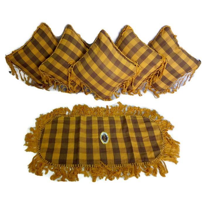 Ezpata Set (SBK) 5 Sarung Bantal Kursi +Taplak Meja Tamu Bahan Tenun Rumbai Motif Kotak-Kotak Ezpata Set (SBK) 5 Sarung Bantal Kursi +Taplak Meja Tamu Bahan Tenun Rumbai Motif Kotak-Kotak
