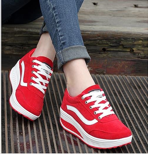 PROMO HARI INI SEPATU WANITA KETS NEW VANS REPLIKA RED HI-GRADE TERLARIS