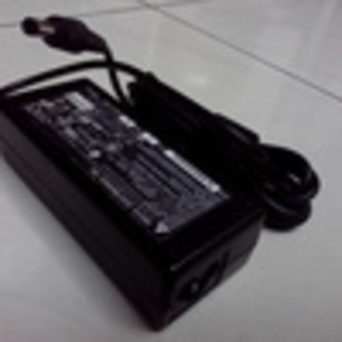 Promo  Adaptor Charger untuk laptop Axioo 19V 3.42A  original