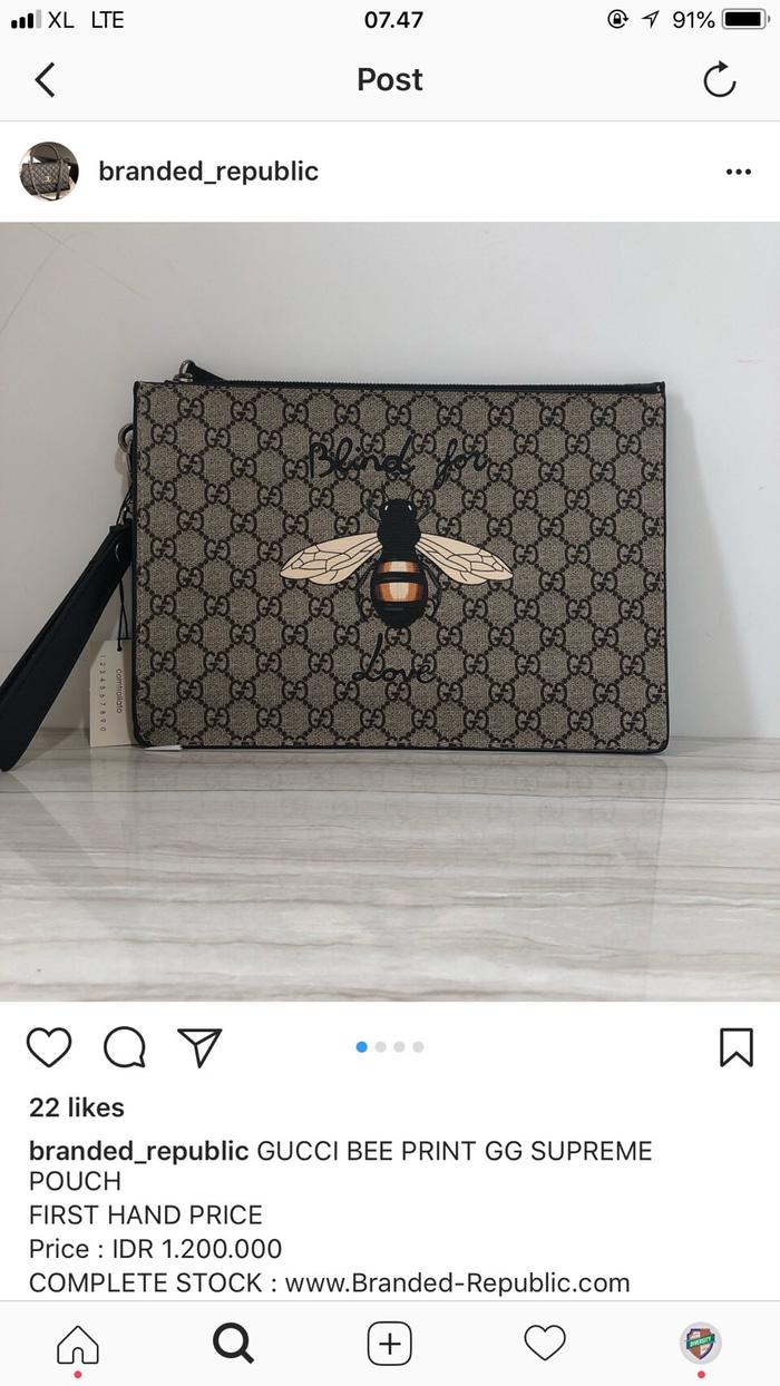 HARGA DISKON!!! Gucci Bee Print Gg Supreme Pouch