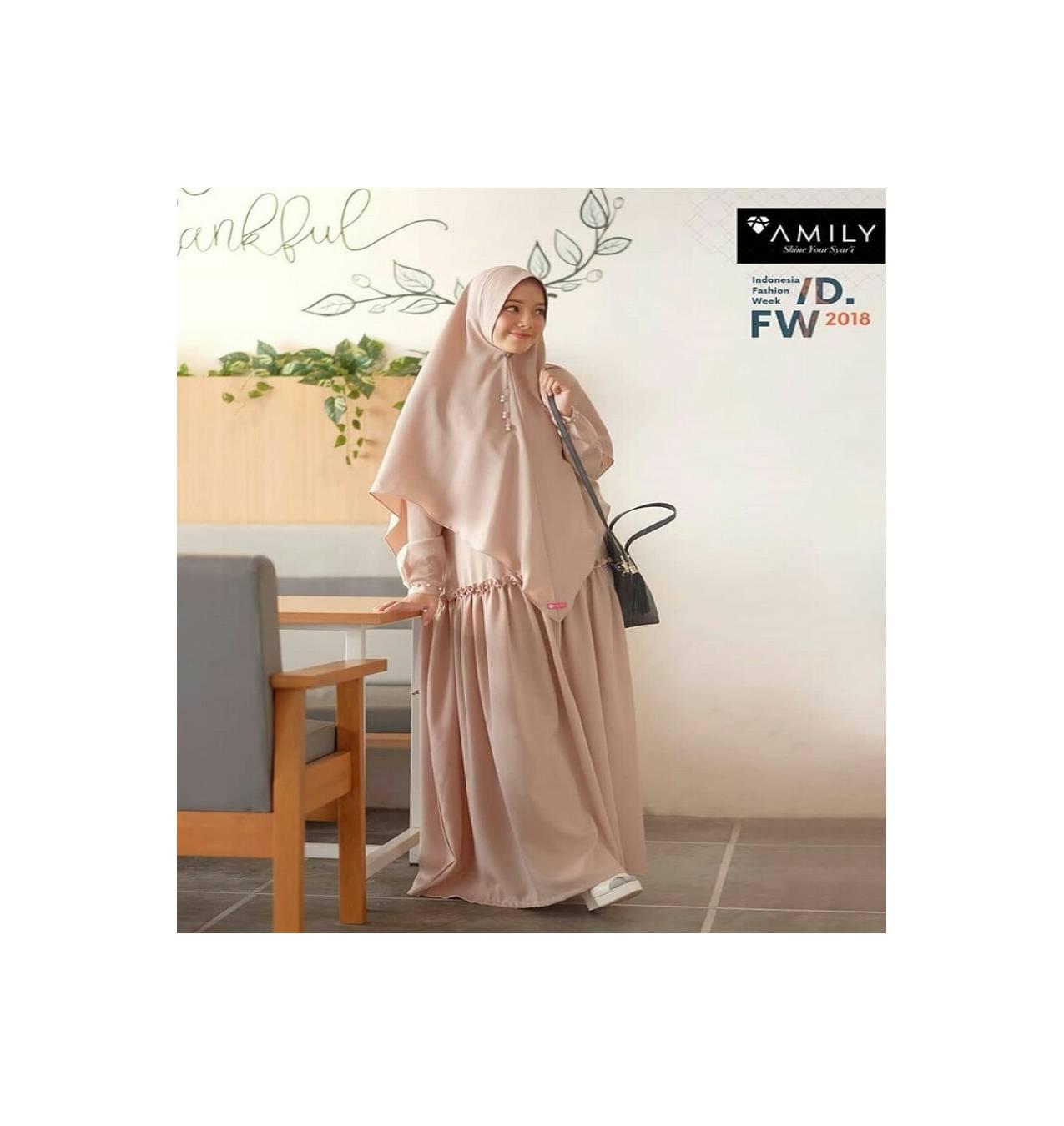 cyra set by amily