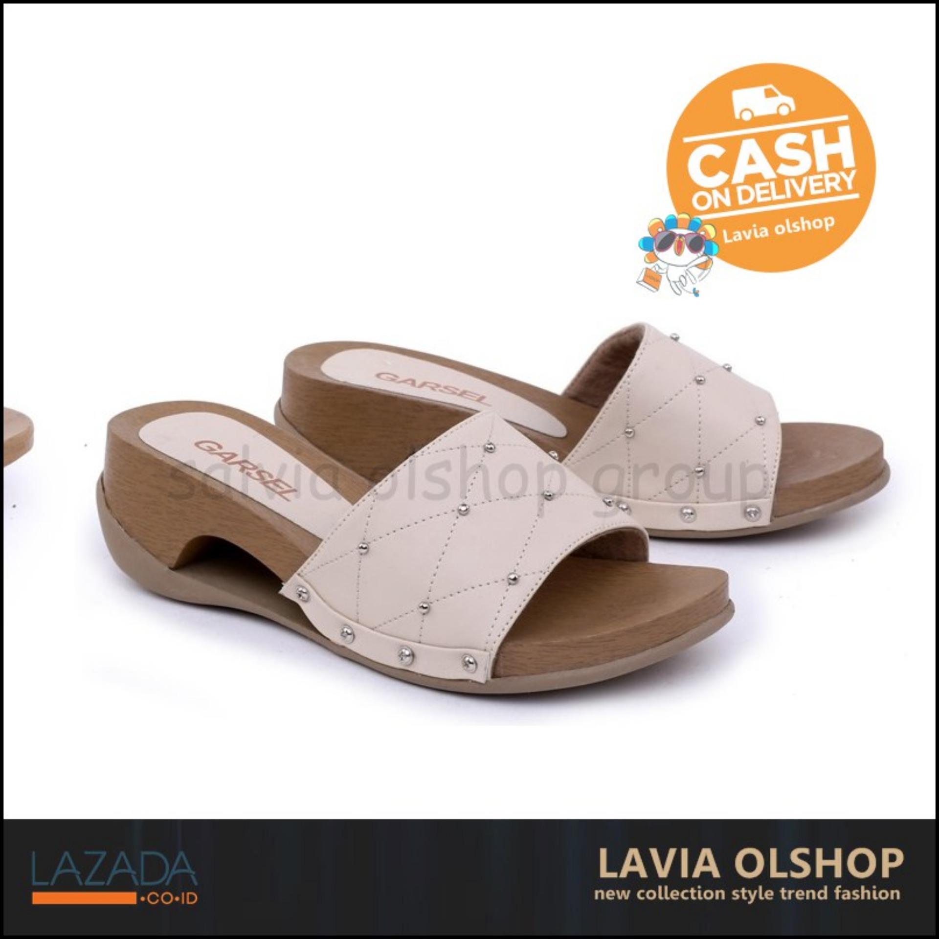 Shoes Sandal Selop Wanita Lucu Dan Keren Model Terbaru GAK 8308 - Cream