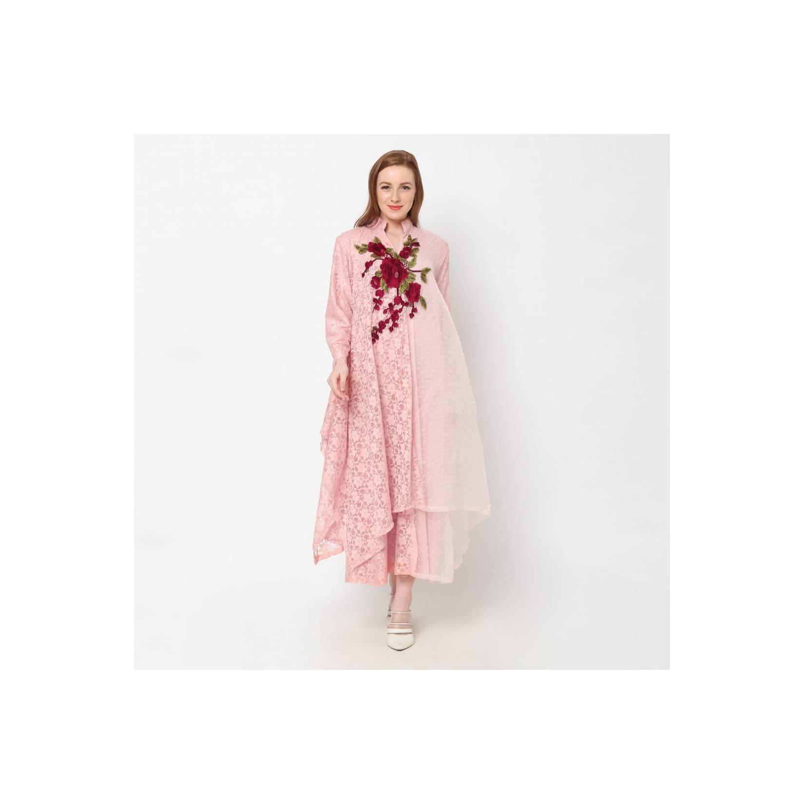 Kalila long dress dengan kombinasi brukat dan rubiah